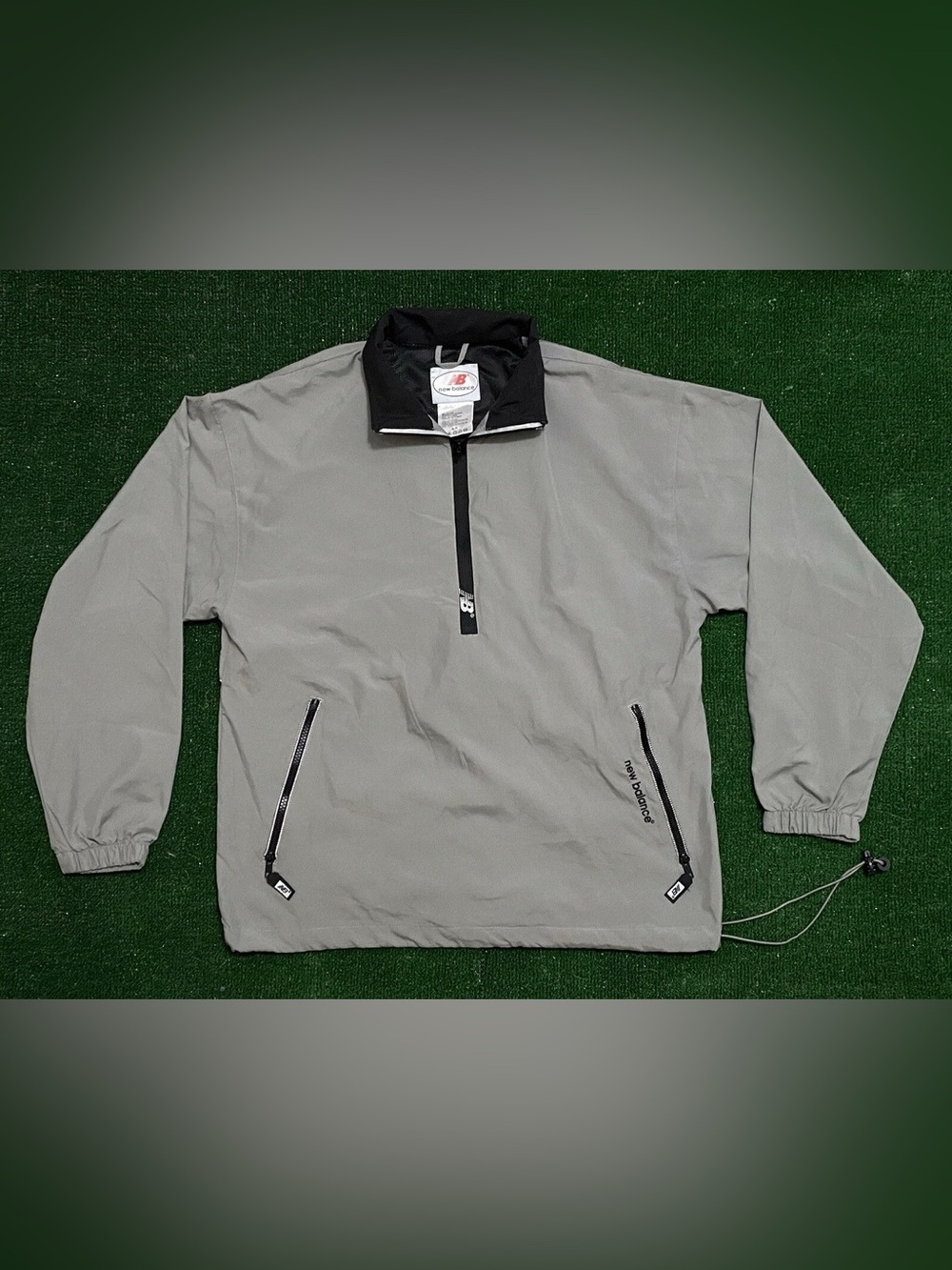 New Balance Gray Pullover Windbreaker with Black Accents - Size L